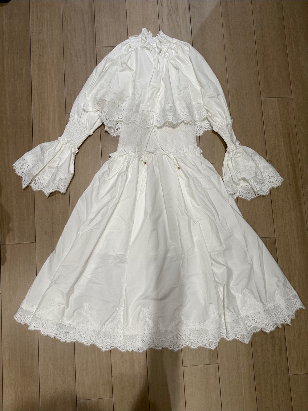 White Lace Vintage-Style Dress
